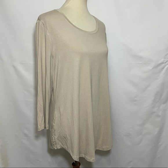 JM Collection 3/4 Sleeve Top - Picture 4 of 10